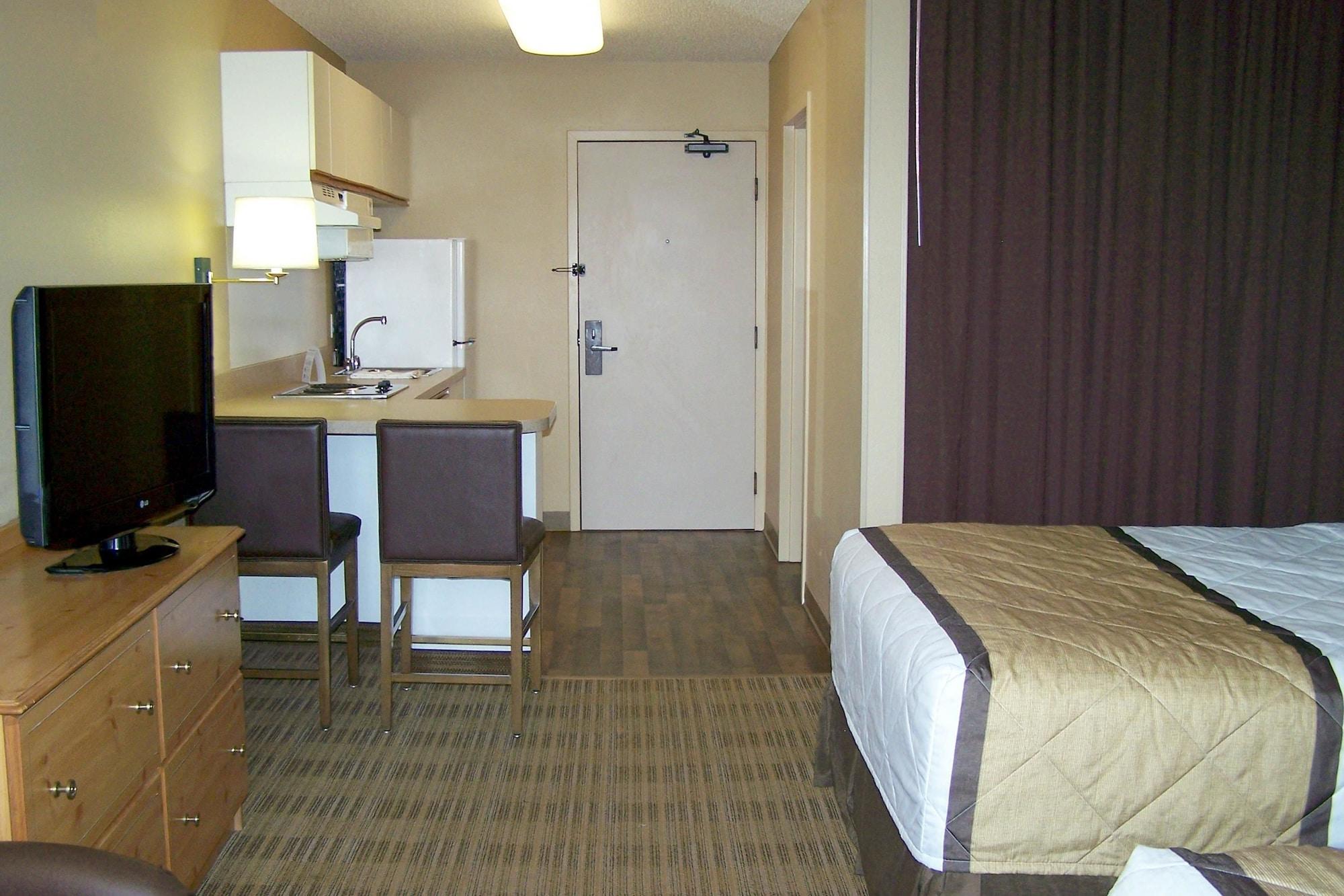 Extended Stay America Suites - Boston - Waltham - 52 4Th Ave Екстер'єр фото