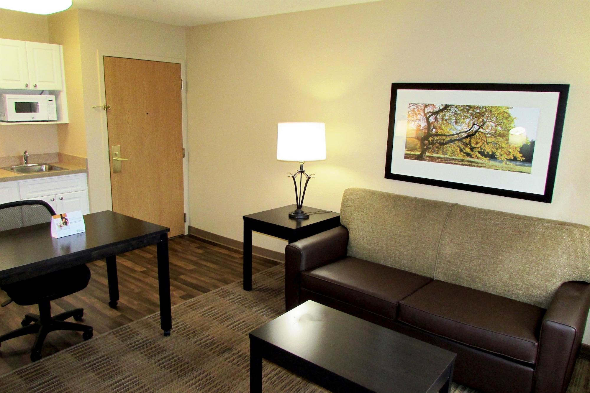 Extended Stay America Suites - Boston - Waltham - 52 4Th Ave Екстер'єр фото