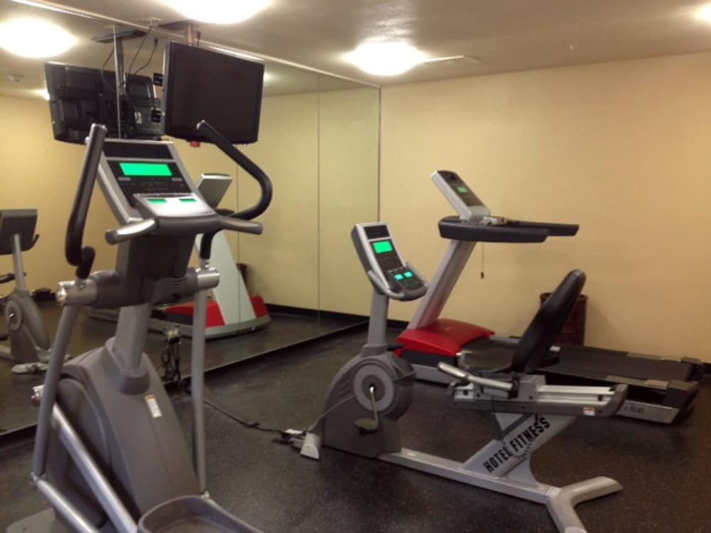 Extended Stay America Suites - Boston - Waltham - 52 4Th Ave Екстер'єр фото