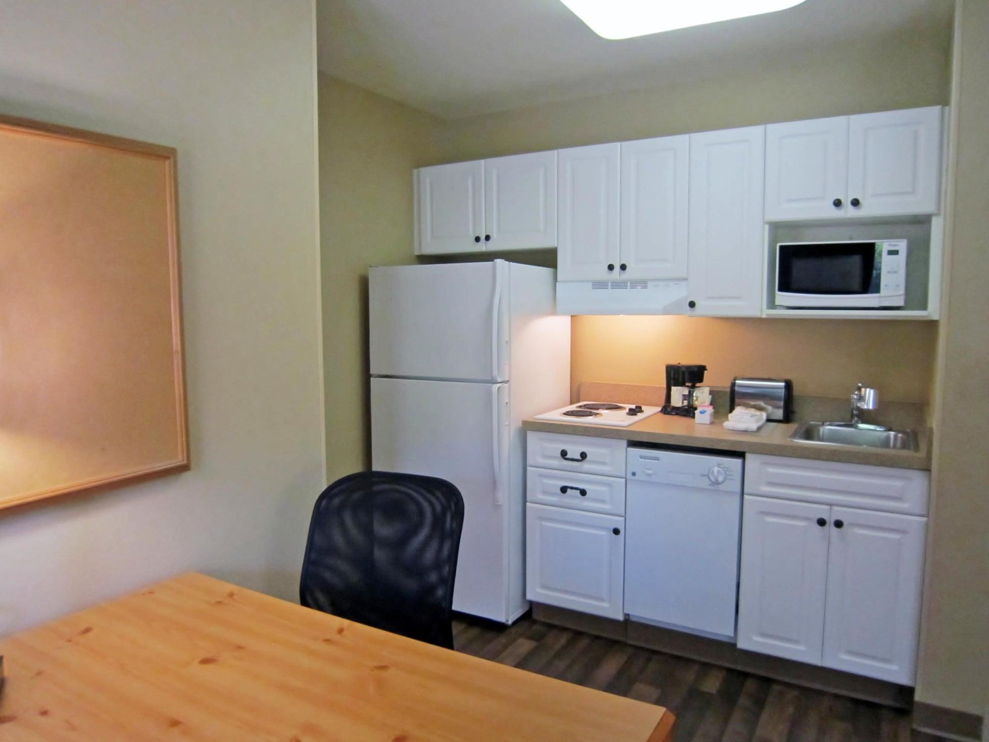 Extended Stay America Suites - Boston - Waltham - 52 4Th Ave Екстер'єр фото