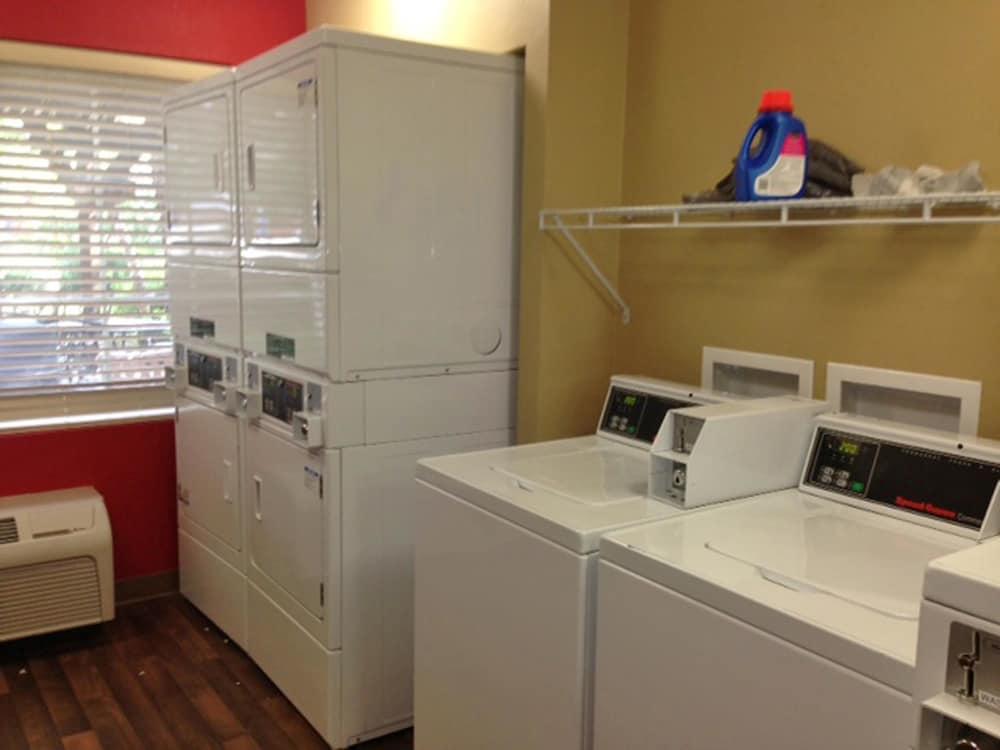 Extended Stay America Suites - Boston - Waltham - 52 4Th Ave Екстер'єр фото