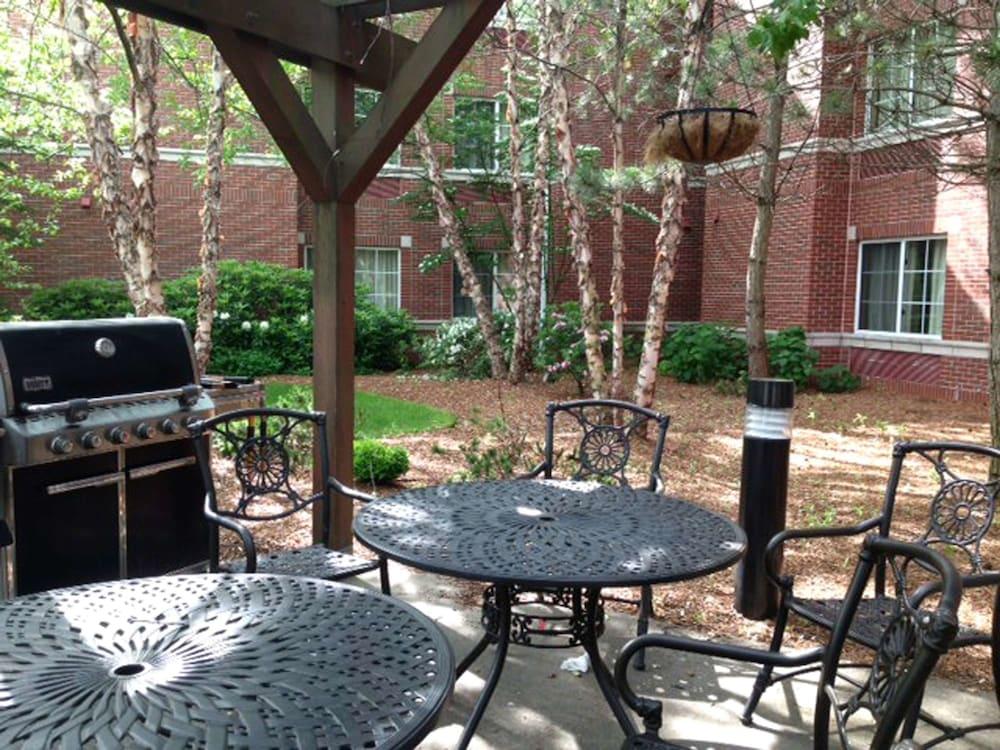 Extended Stay America Suites - Boston - Waltham - 52 4Th Ave Екстер'єр фото