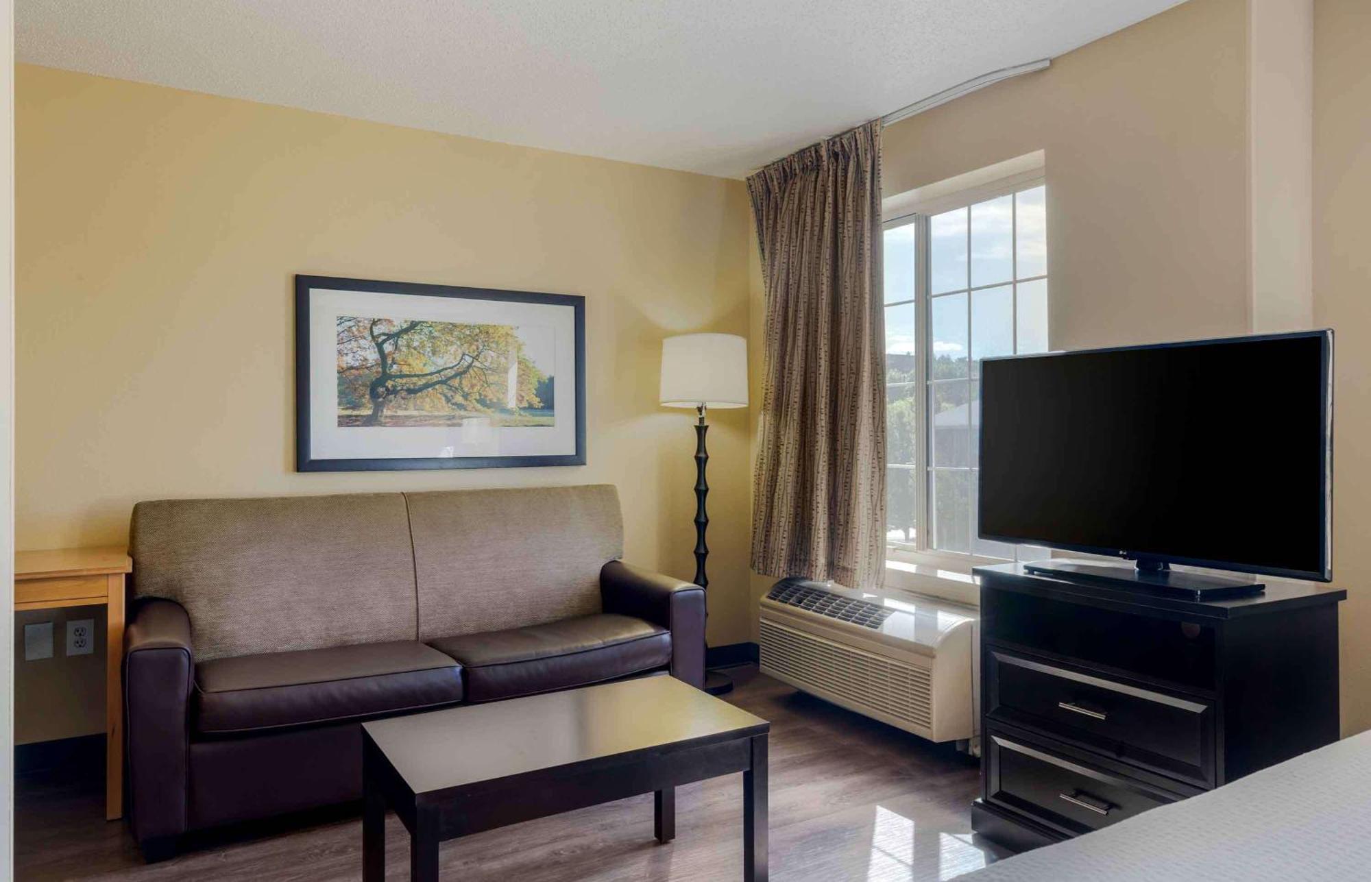 Extended Stay America Suites - Boston - Waltham - 52 4Th Ave Екстер'єр фото