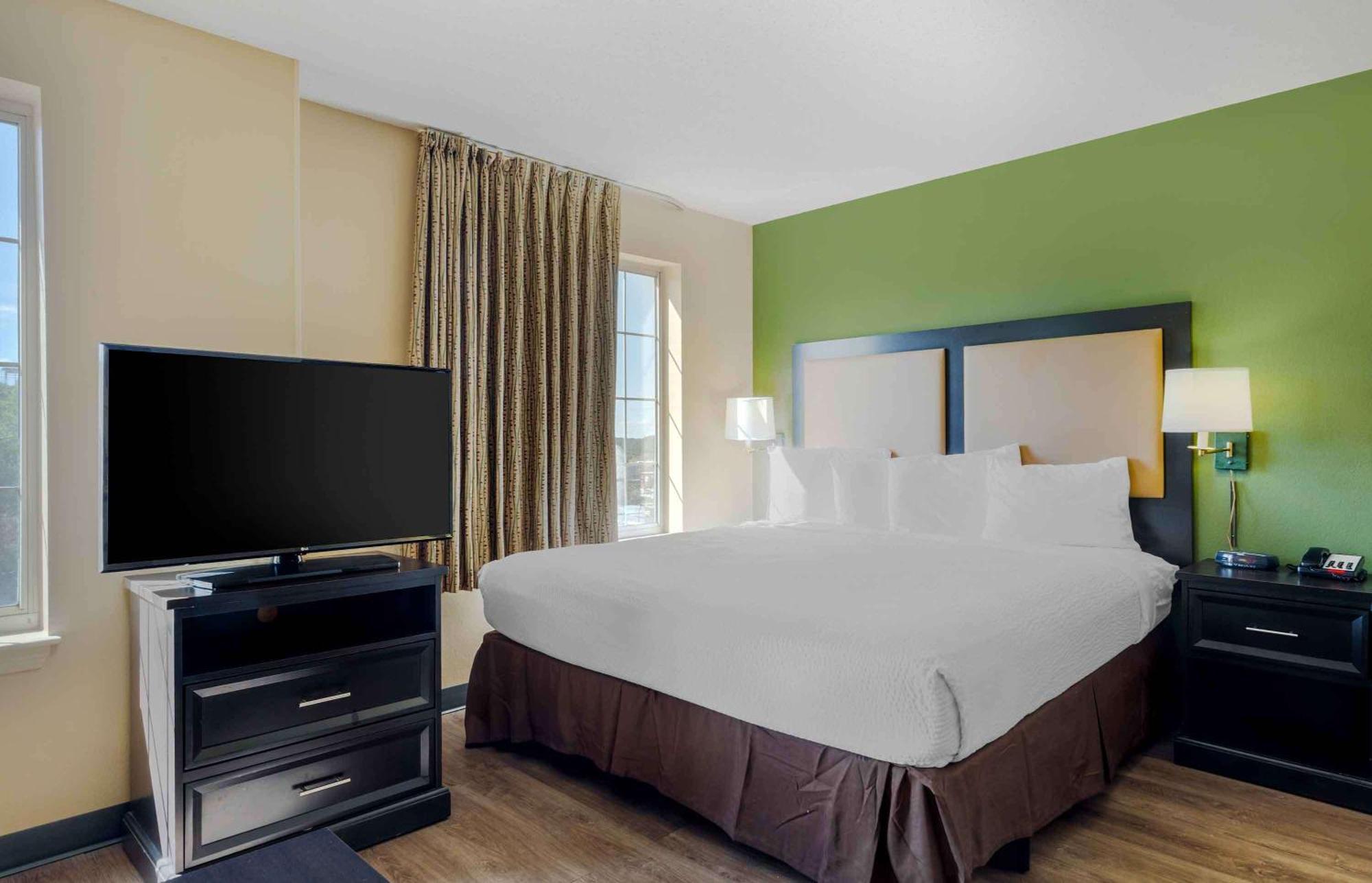 Extended Stay America Suites - Boston - Waltham - 52 4Th Ave Екстер'єр фото