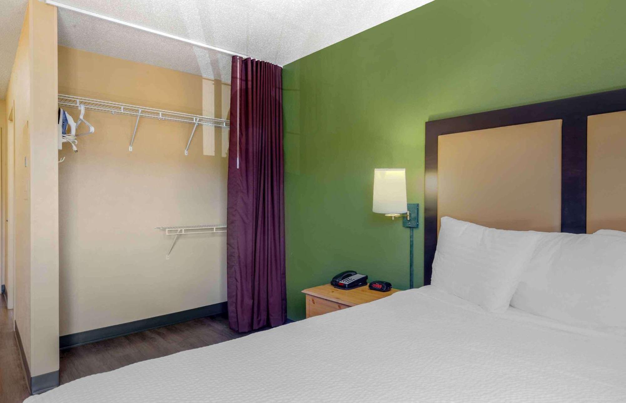 Extended Stay America Suites - Boston - Waltham - 52 4Th Ave Екстер'єр фото